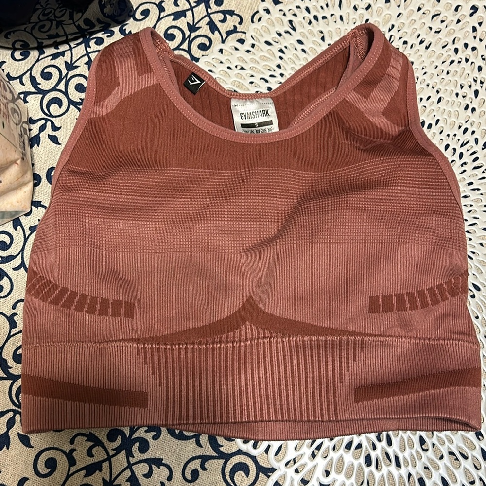 Size small gymshark sports bra in a wine pink